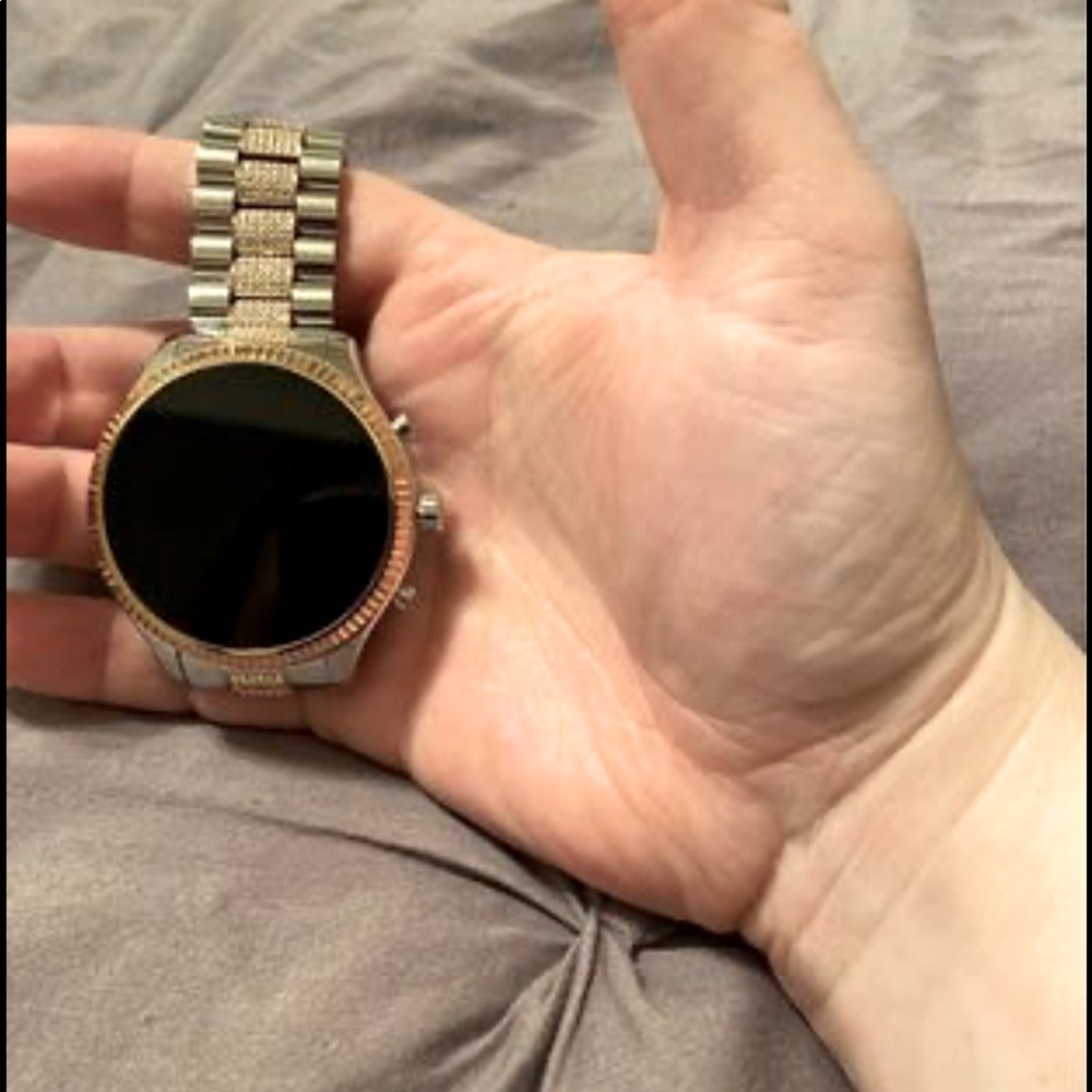 Mk smartwatch.